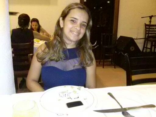 O amor não se soma, nem se subtrai e muito menos se divide. O amor não se eleva ao quadrado. O amor é eterno. É um sentimento que tem começo, mas não tem fim.