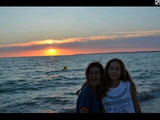 carlota_uhagon3's profile picture. It's hard to get high when you're living in the bottom // Æ