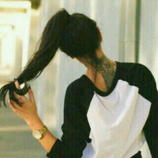 شخصيهه طموحهه ومغرورة وعصبيه.وم اعطي حدآ وجهه،و اشجع الآتي وحسآسهه ولآ يعجبني العجب رسميهه مع من لا اعرفهم وثرثاره مع من احب انستقراميshaza1044