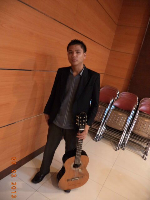 DanielLv4's profile picture. 