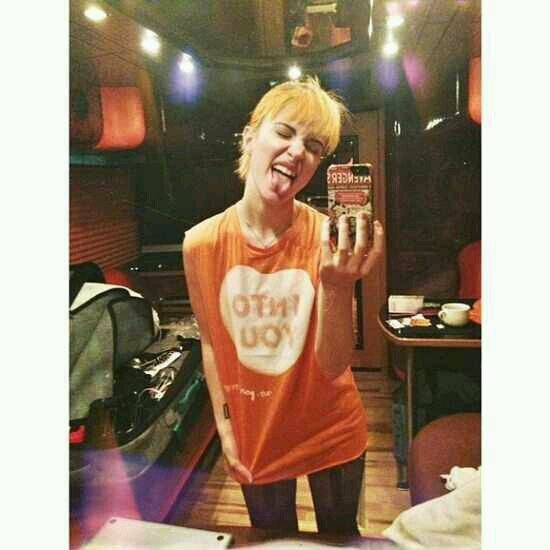 Parawhore nothin more
