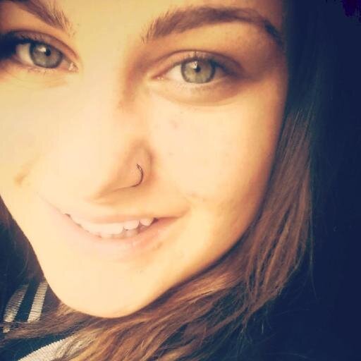 hey my name is Anastasia.I am greek Directioner and i'm proud for 1D......I FOLLOW BACK