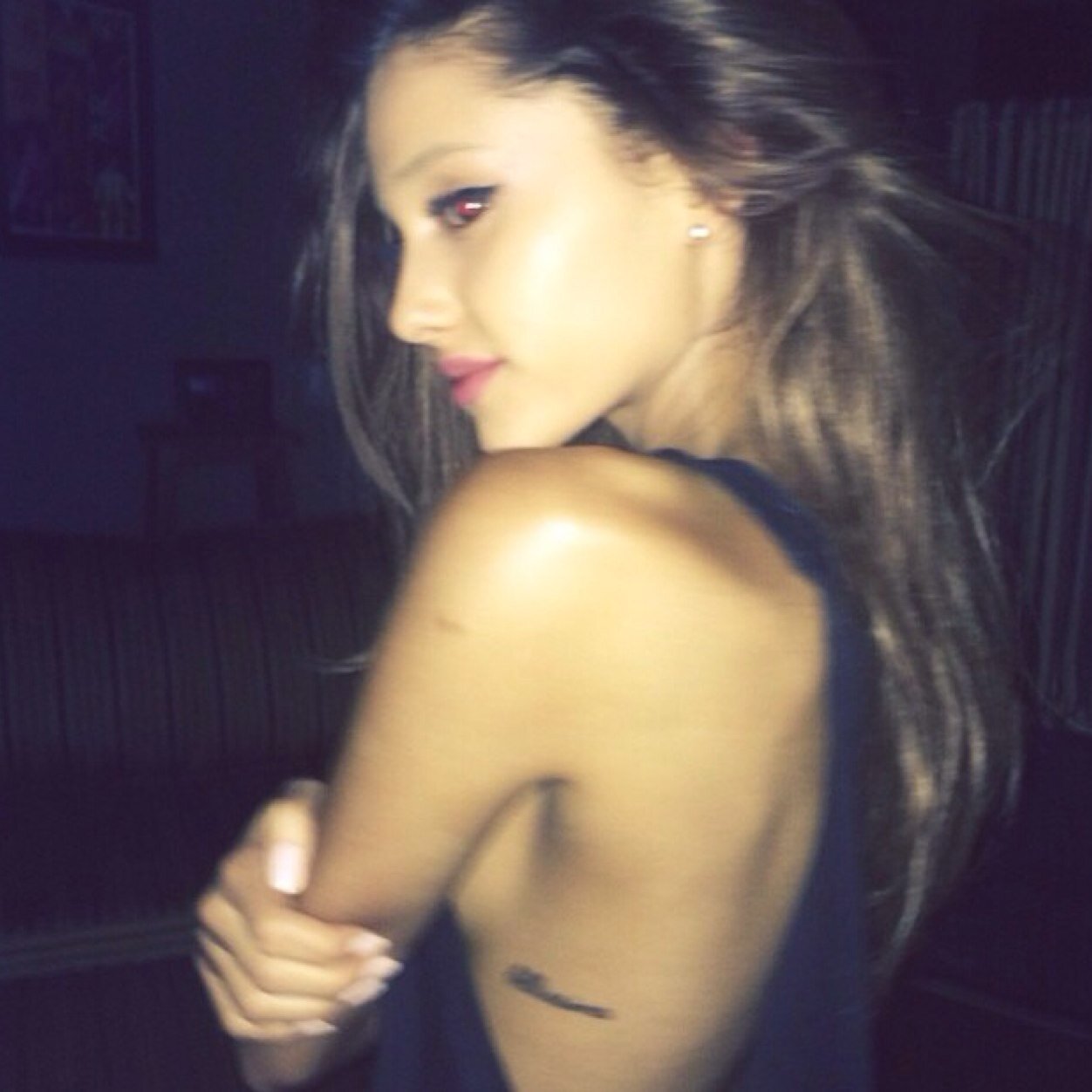 Cuenta dedicada a la hermosa Ariana Grande aqui encontraras todo sobre la dulce y preciosa Ariana