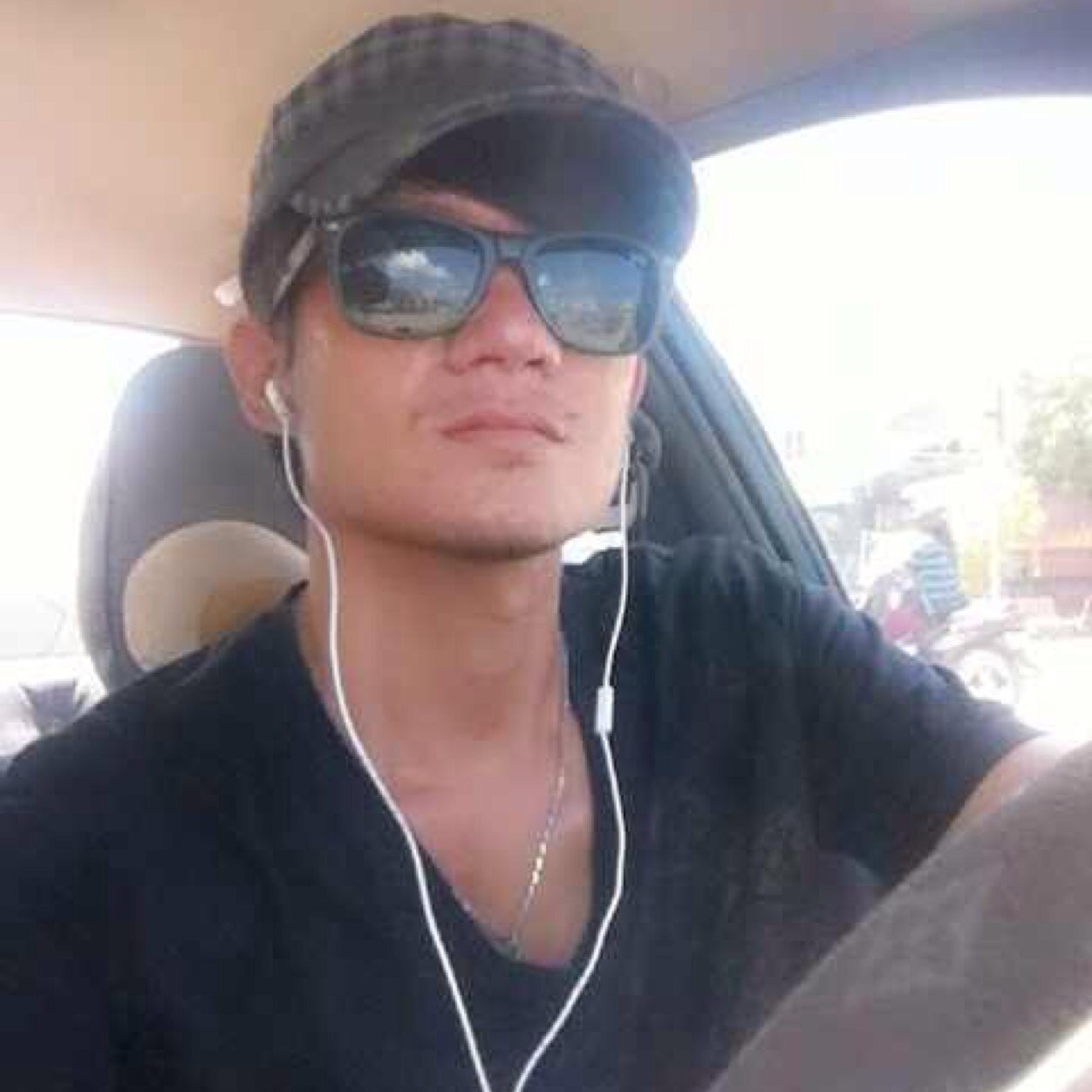 hello everyone I am a new member here