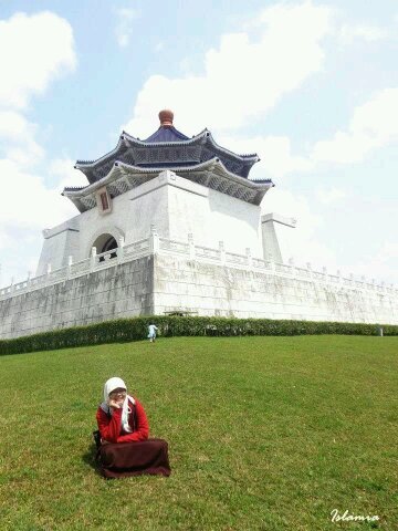 IntanIsLa's profile picture. 