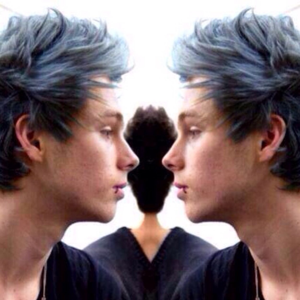 || 5sos || • || american horror story || • || evan peters || • || french ||