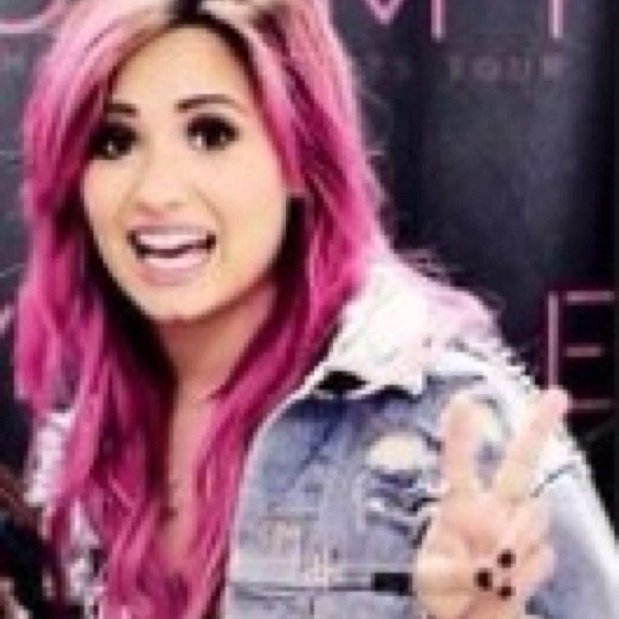 I just gave you a free follow:) in return please follow @avonsheavens and ask for a follow back!