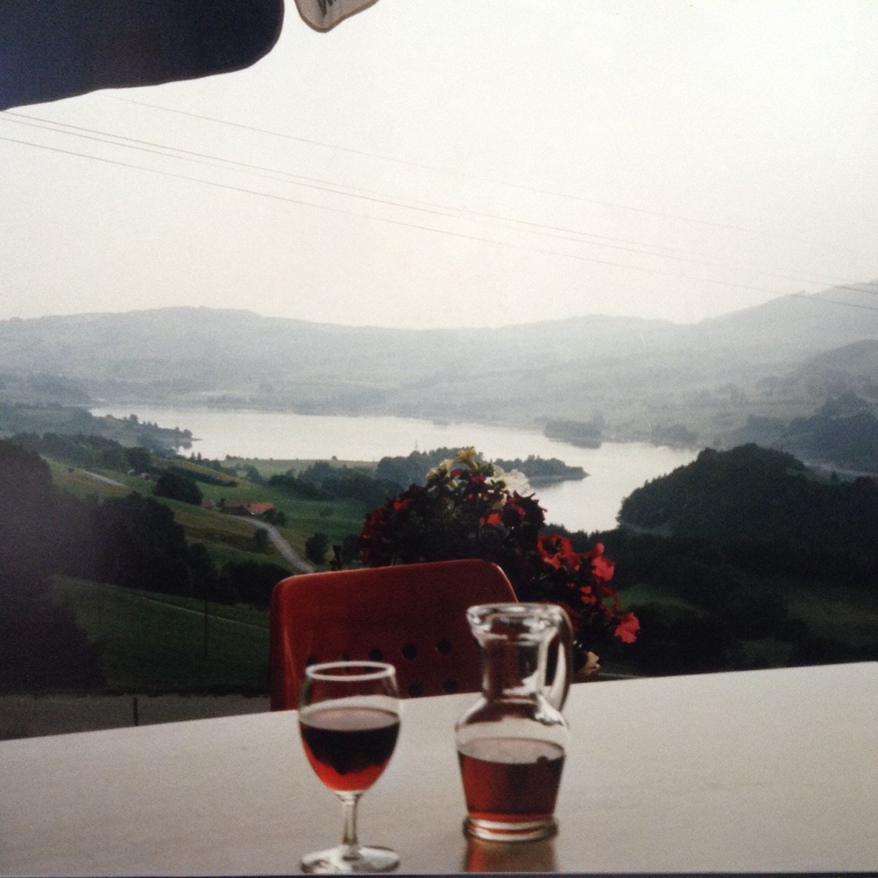 PMCharriere's profile picture. Mes passions: la langue française, la musique et le pays de mes ancêtres, la Suisse. Mes passe-temps préférés: être avec les gens que j'aime, rire et chanter!