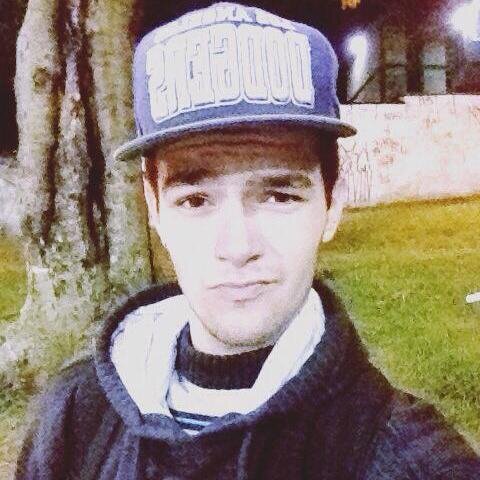 Amoroso , Brincalhão , pokin Ironico , Bipolaar , Chatoo , e Lindo sqn.