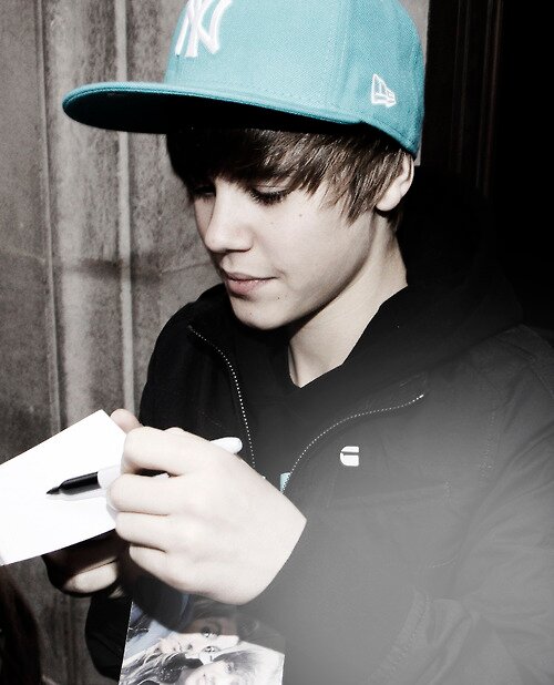 Follow @fxckedrauhl
