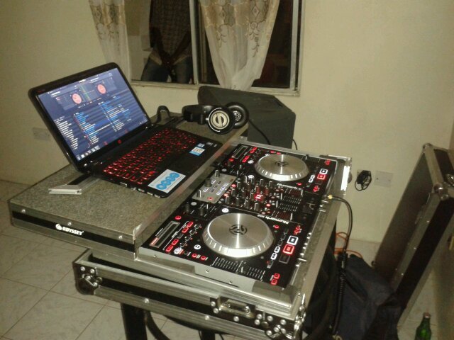 dj mr c