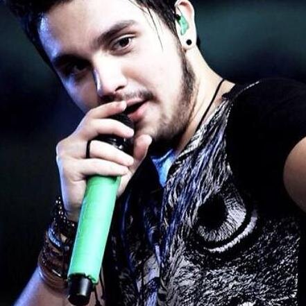 Foi lindo te ver pela primeira vez e pensar sem palavras ... Eu quero ♥ @guilhermeleicam @luansantana 04/02/11- 16/01/13 - 14/02/2014 - PoA