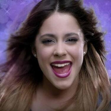 TODO VUELVE A COMENZAR JUNTOS SIN MIRAR ATRAS SIENTE SUEÑA COMO YO VIVE TU DESTINA ES HOY