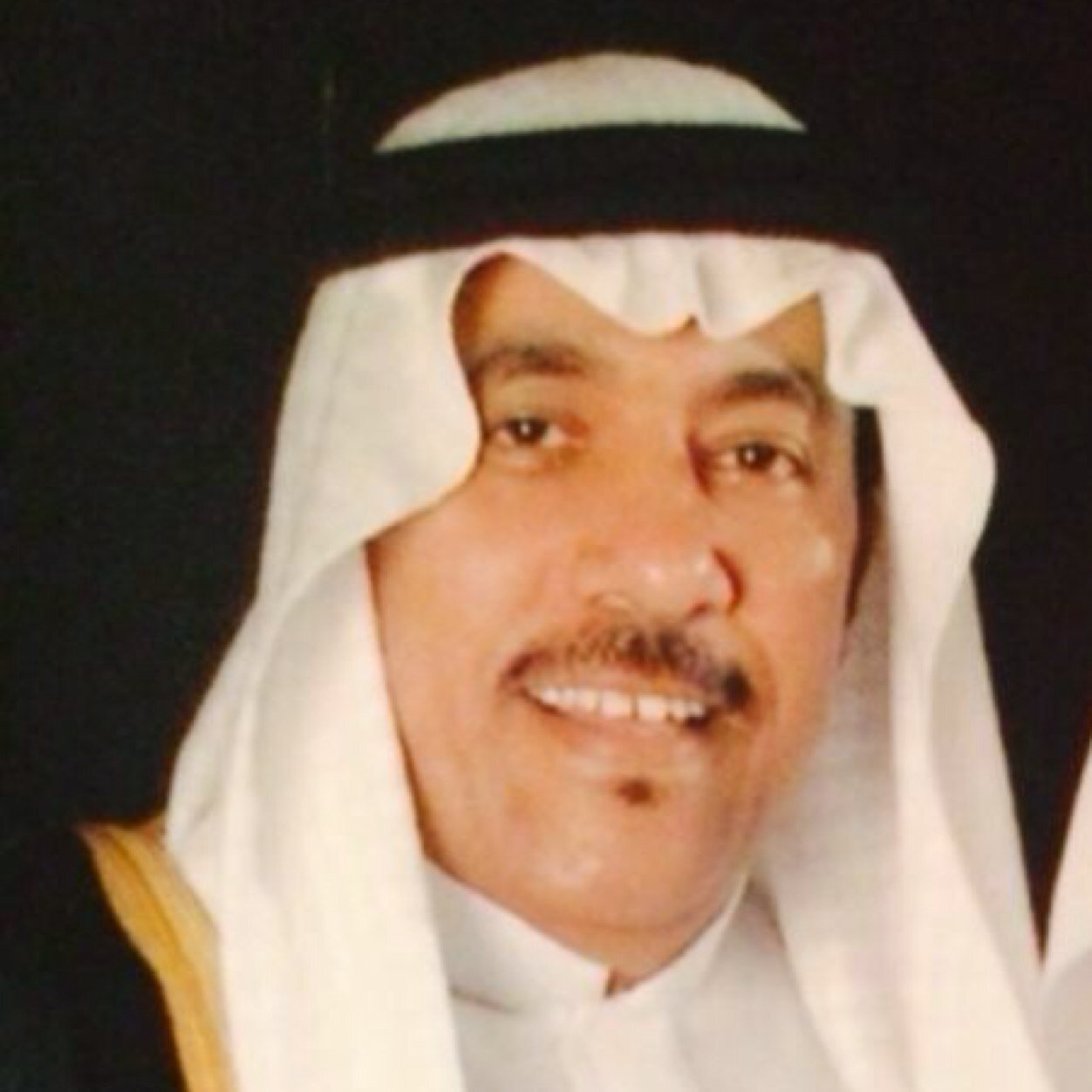 رجلا يبحث عن الحقيقة واقعي محبا وعاشقا لرسول الله محمد صلي الله عليه وسلم