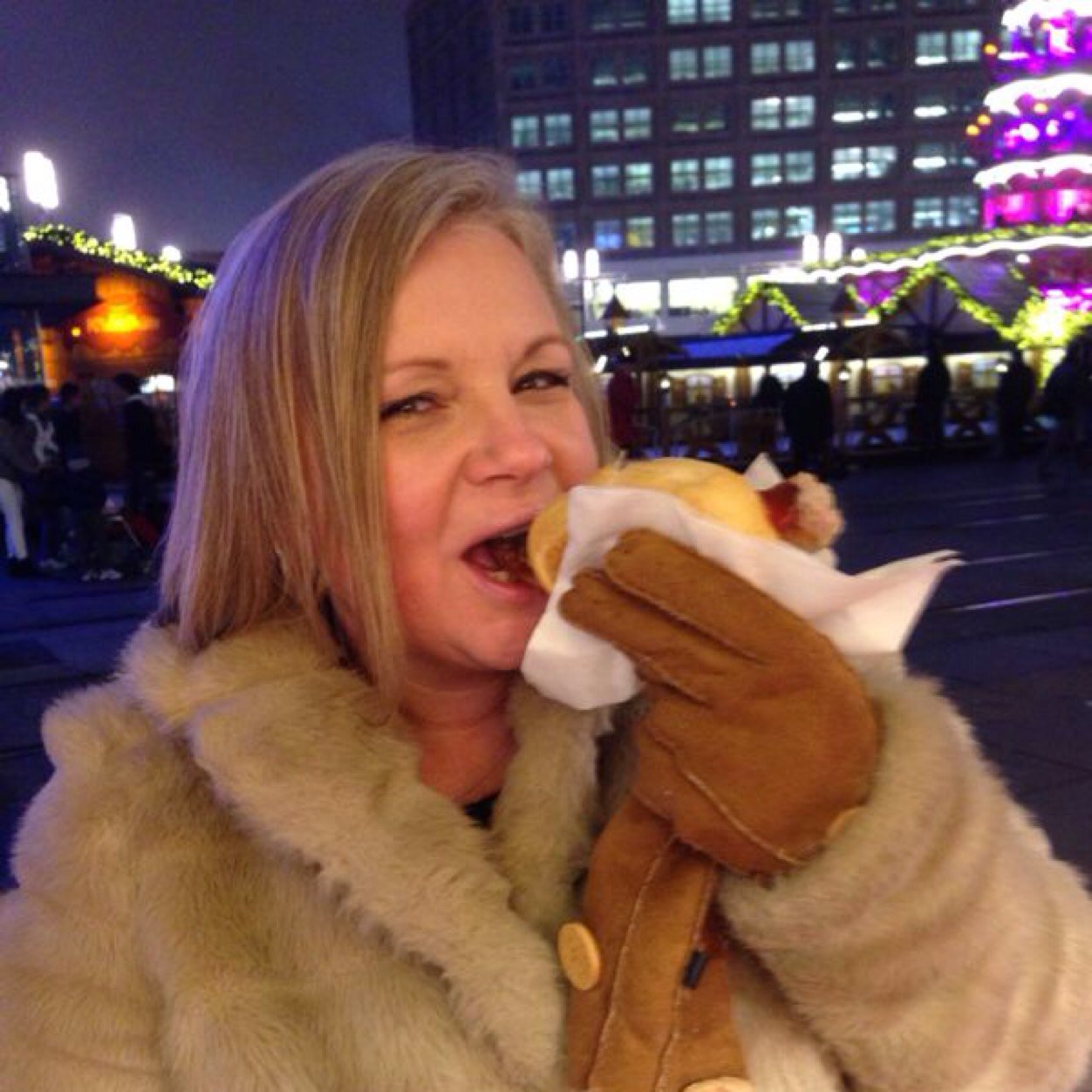 sannyc44's profile picture. 