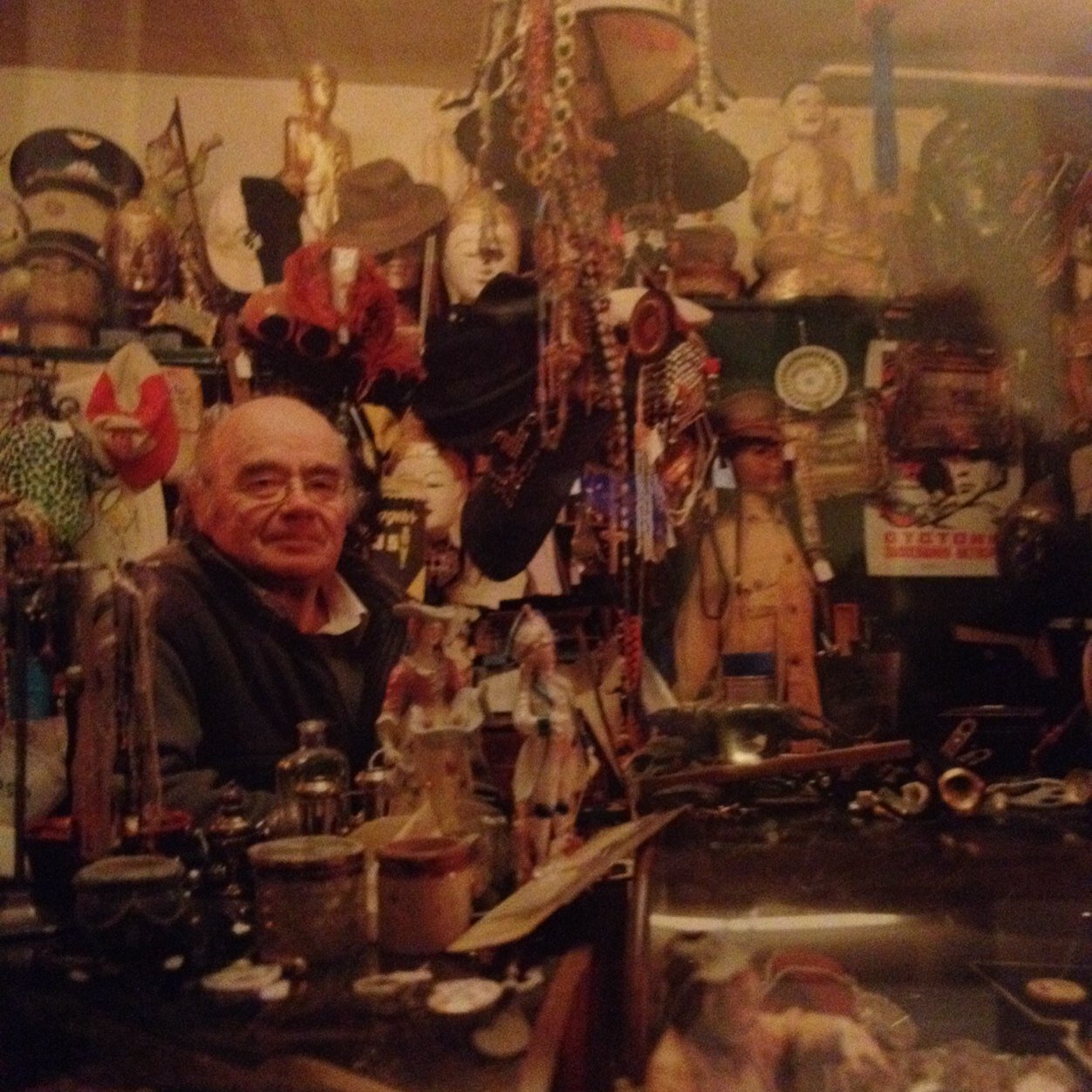 LangfordAntique's profile picture. The unique antique boutique... Family owned. Est.1982          w3w location                      luxury.agrees.lime