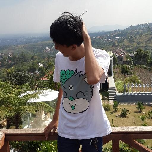 Alexithymia -every tweet will delete soon- like bukan berarti setuju