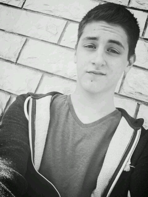 viserion_22's profile picture. 18 Croatia
I'm new here and I follow back :D
i