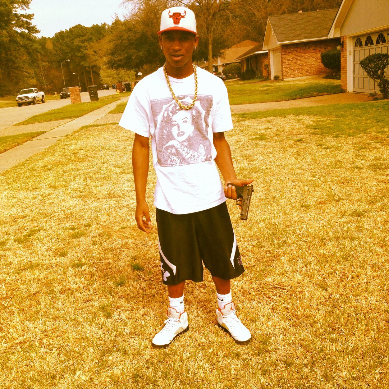 $outh$ide ♠♦♣ im keep it real  follow me and ima follow back
1/29/95 dats my day to turn up
