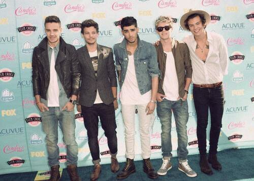 Belieber & Directioner... Follow me
