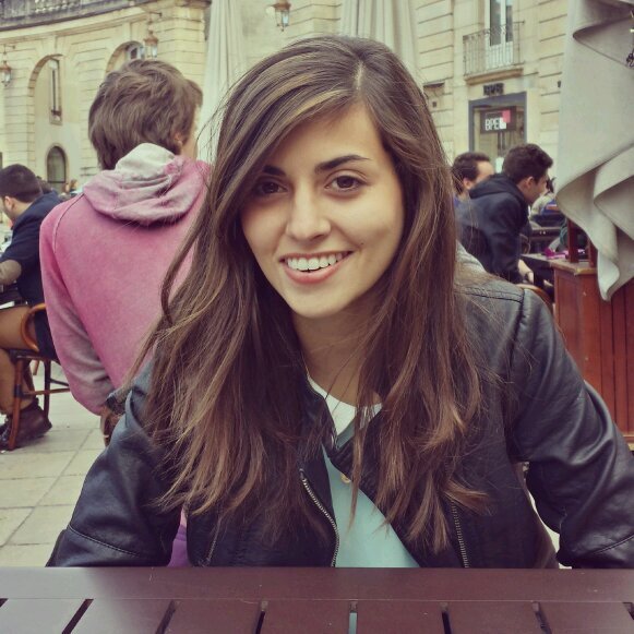 lauracalad's profile picture. 