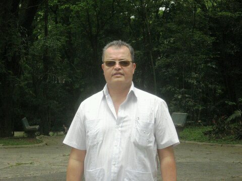 Margariteño, Asuntino, Médico Veterinario, Micólogo, Profesor Universitario (UCV). Nunca digan que no se puede, todo es posible.