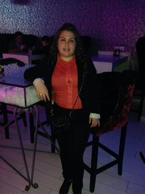 me encata ir de fiesta y sí es flamenca mas todavía