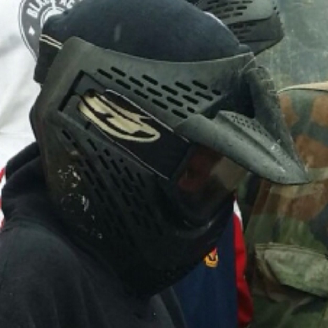 I love hockey, but i also like call of duty, mostly bo2. If you like bo2 follow me, if your a FaZe member PLZ follow me. I speak french too.ps3:Limitz_Classic
