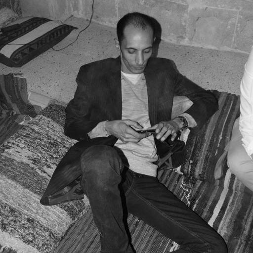 انا مصرى محب لوطنى انتمائى الاول لدينى ثم وطنى مصر ثم وطنى الكبير الامه العربيه والاسلاميه