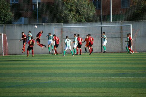 El que algo quiere algo le cuesta..Jugador del Seneca cadete andaluza