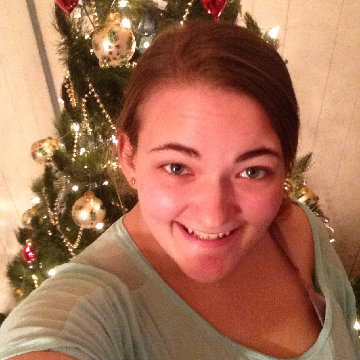 I'm Britt, 22, and possinly the nicest person you will ever meet. I'm easy to talk to talk to, and down to earth :)