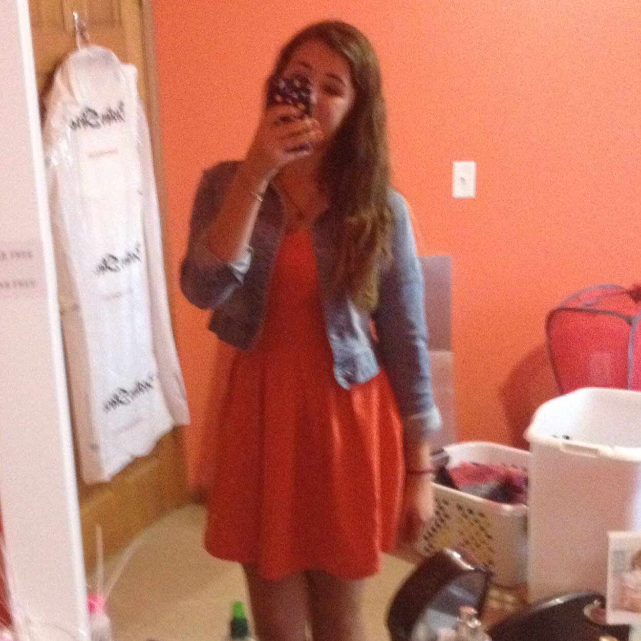 well I like clothes, guys, and concerts. get to know me, youll be surprised ☺️ T1D