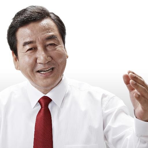 40년6개월을 옹골차게 교육의 길을 걸어온 사람 입니다.