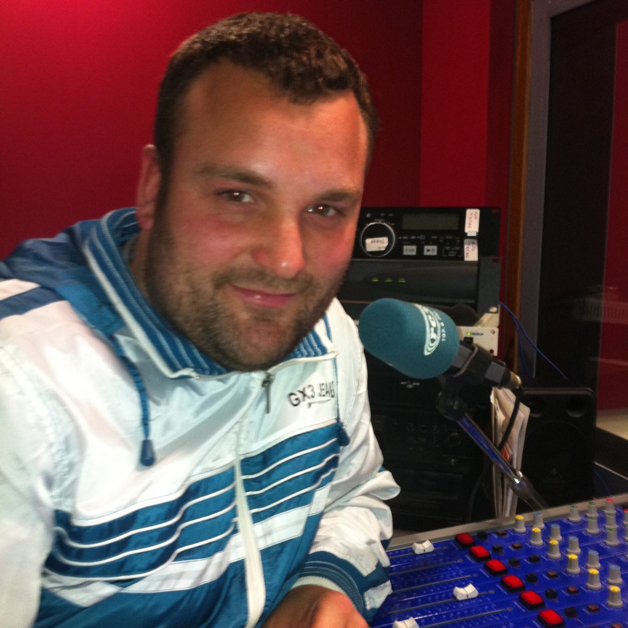 Periodista. Magazín Els 4 cantons de Ràdio Canet. Amant i apassionat del teatre.