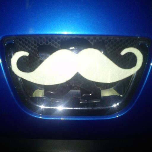 Sochmo3's profile picture. Petrolhead, music junkie, publivore and worshipper of the principle Live fast, Die young! Also radio host on @radioREBM, student webradio of Belfort-Montbéliard