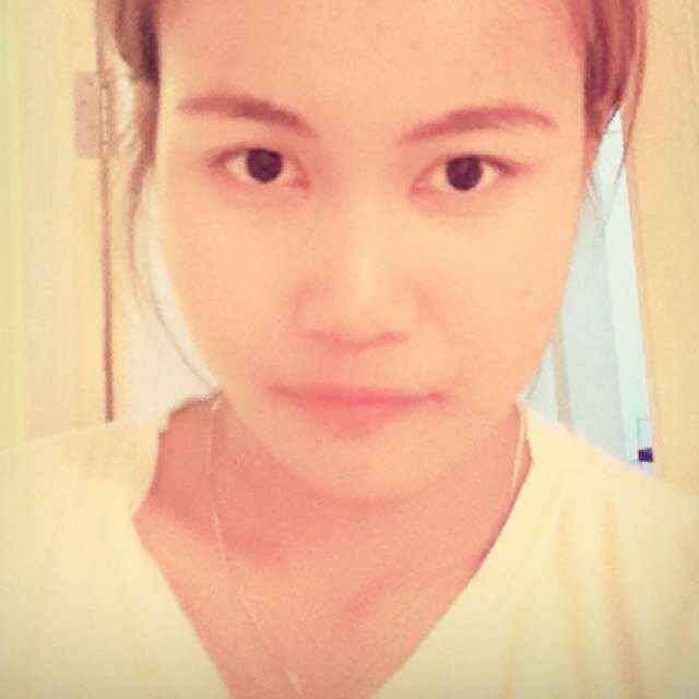 นักศึกษาคณะนิเทศศาสตร์ สาขาวารสารศาสตร์ มหา่วิทยาลัยหอการค้าไทย