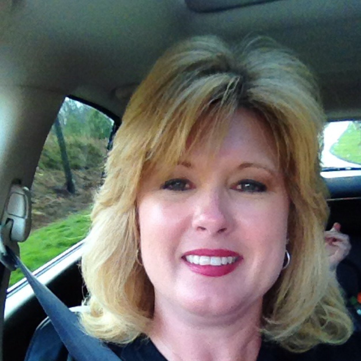 faynettew's profile picture. 