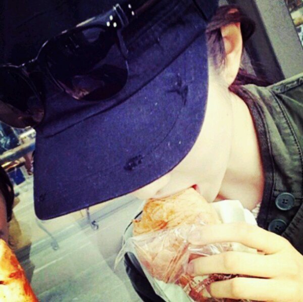 noonayura's profile picture. 