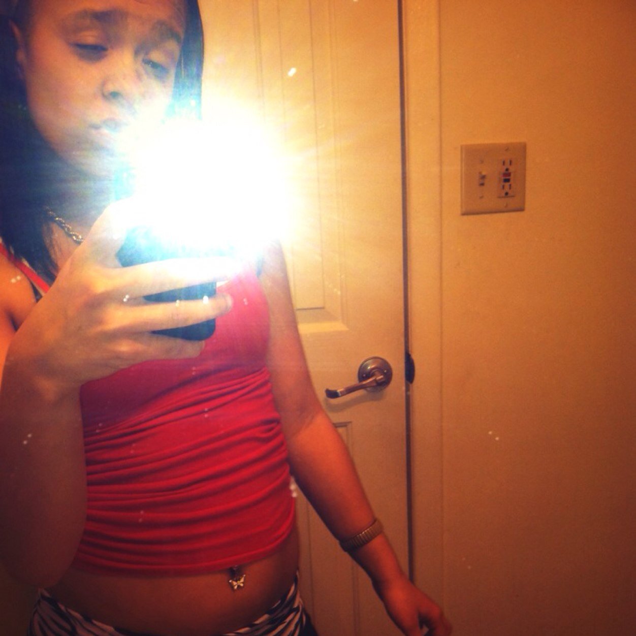 Bored or nah? Folllow me or nah? | Anyways, FOLLLOW bestfriend @_LilRonniee