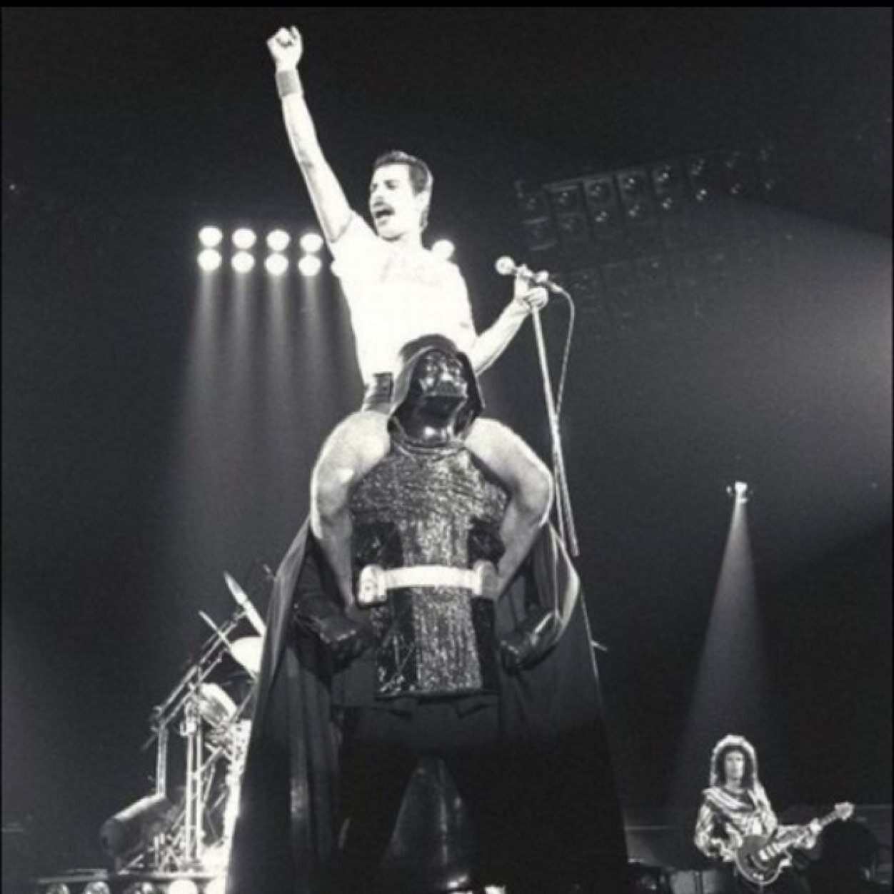 TheFakeGrub29's profile picture. 