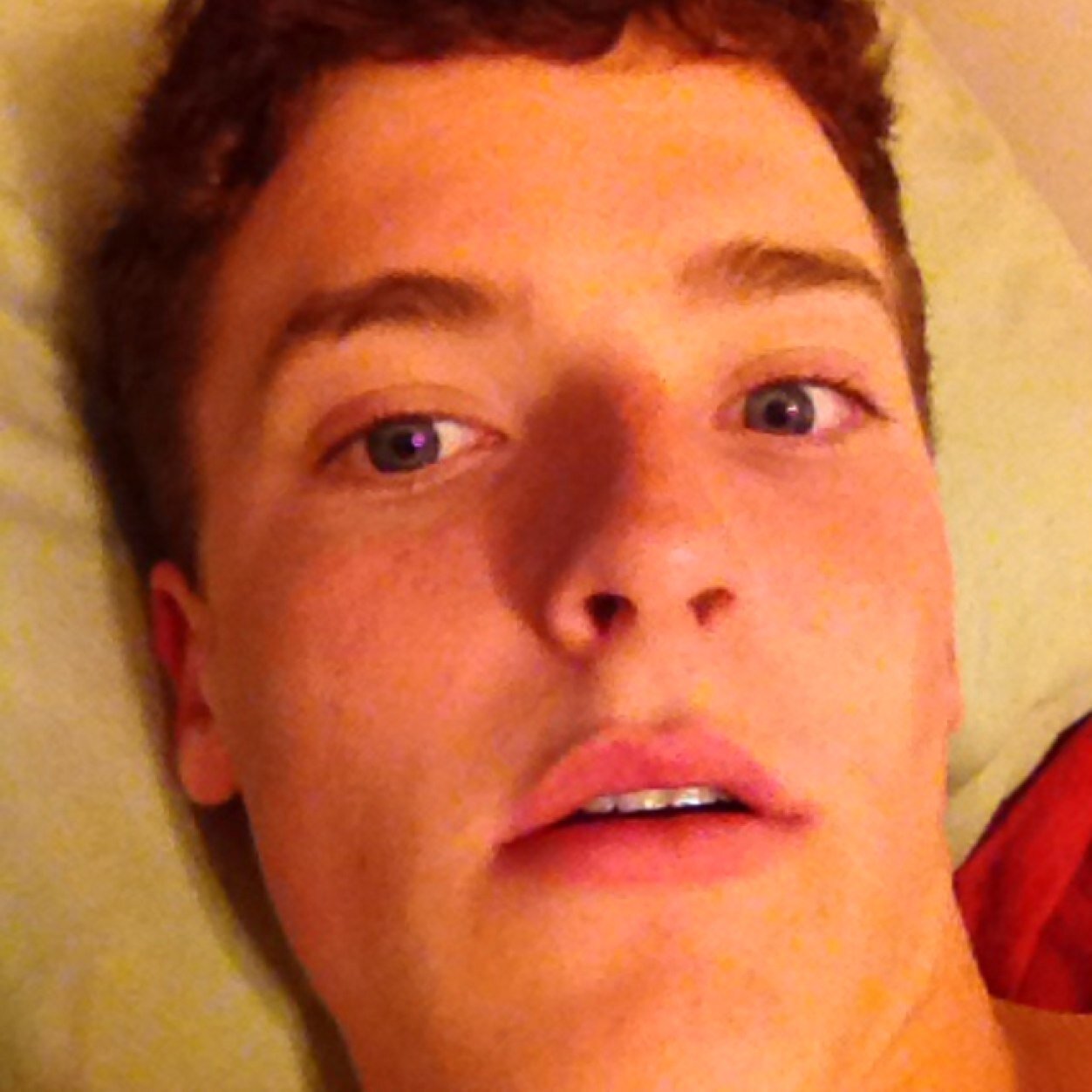 Im a cool dude and give me a follow if you feel:)
