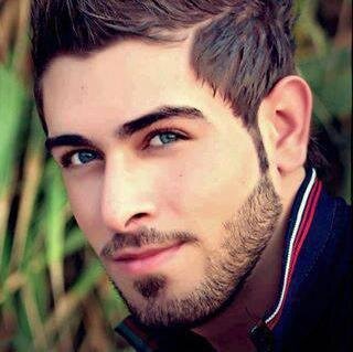 إذا رأيت شخص يشبهنے فأعلم-أنك-تحلم