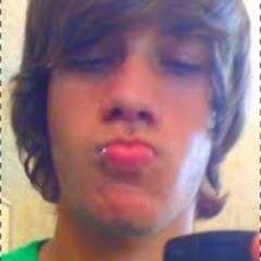 Uy_chavozoo Profile Picture