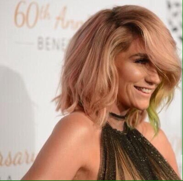 ashleyysuxx's profile picture. 