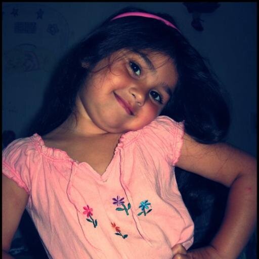 cande lister fan de :@ demeitria lovato   selena gomez