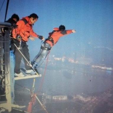 MuzhiOfx's profile picture. create chances is better then looking for chances