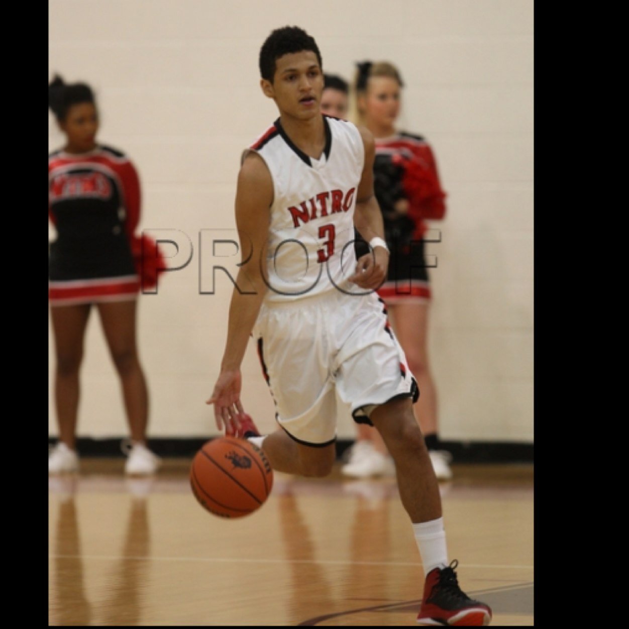 Living my life as a Sophomore at Nitro High School [Esba Elite] [ballislife #1,#3] chasing my dream! C/O class of 2016