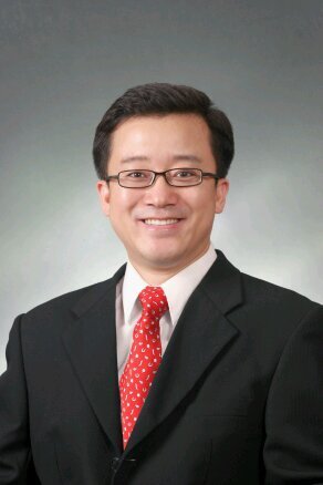 yoonseokmin's profile picture. 오늘도 멋진 하루를 보냅시다~
CHEER UP !
강남구의원(9대,6대),박진 국회의원 (4선,외교부장관) 보좌관(전),강남구청 근무(전)