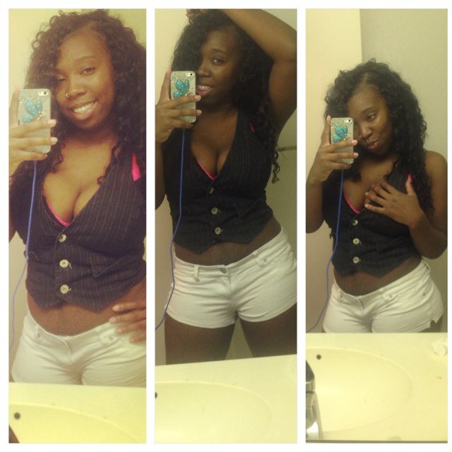 #teamproudmama #teamFOE familyovereverything #teamwiththeshit. Im just doing my MODELING thang gettn MONEY by any means follow me on instagram sassie_2012