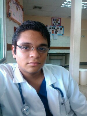 Estudio Medicina, me gusta la música electronica y los videojuegos. I know speak english too. I like study languages. :)